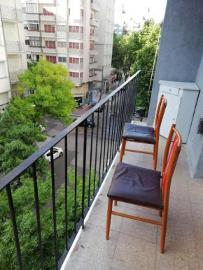 Depto 2amb balcón a 4 de la costa con wifi y aire acondicionado